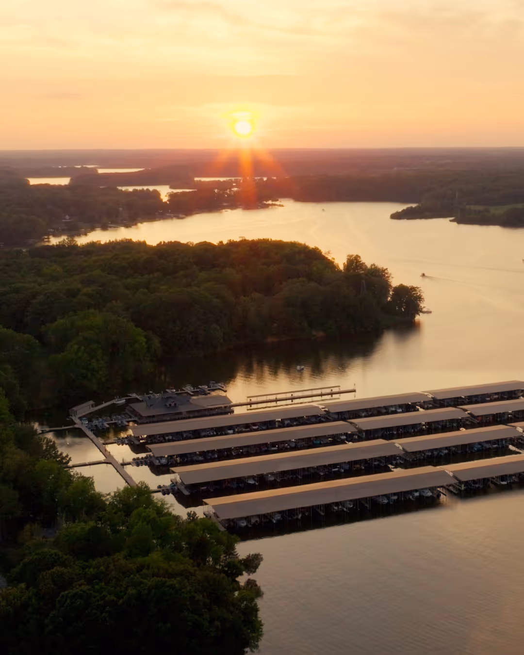 Twin Creeks Marina on Tims Ford Lake